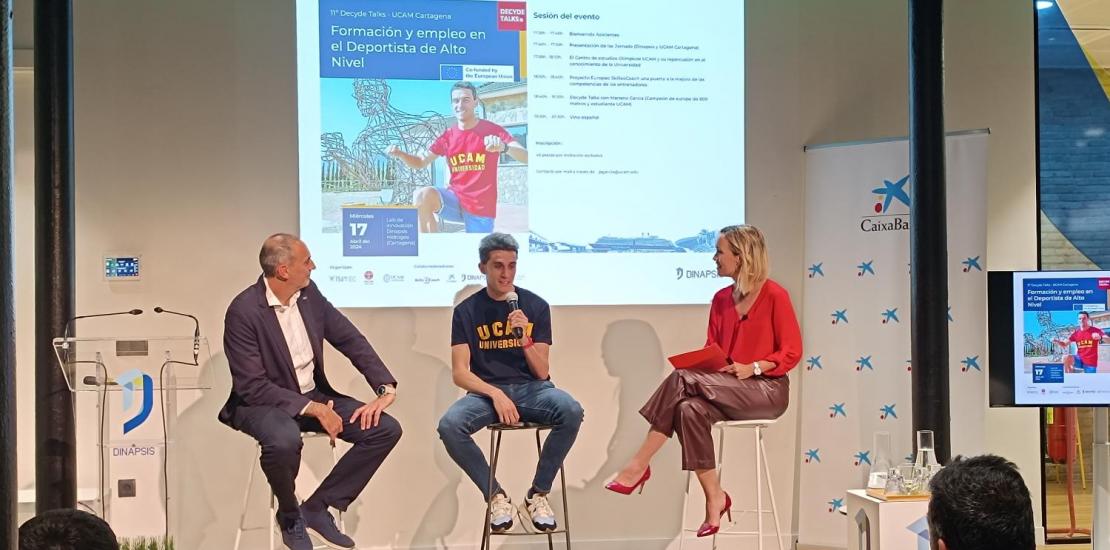 Mariano García en la charla en DInapsis