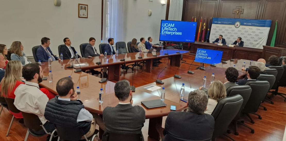 Instante del encuentro empresarial celebrado en el Campus de Los Jerónimos