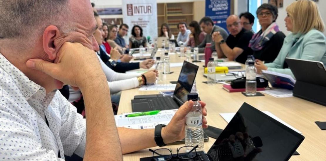 Instante de la Reunión de la REDINTUR.