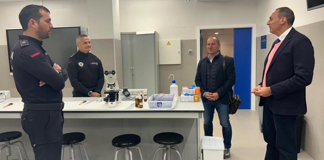 Laboratorio, ESPAC, Policía Local