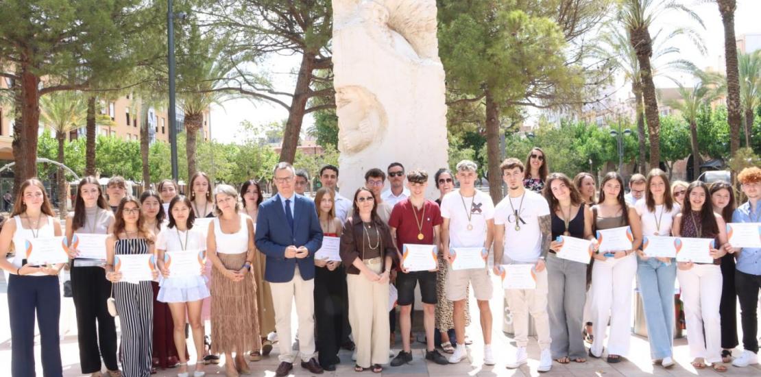 Olimpiadas Científicas, Premios, Ciencia