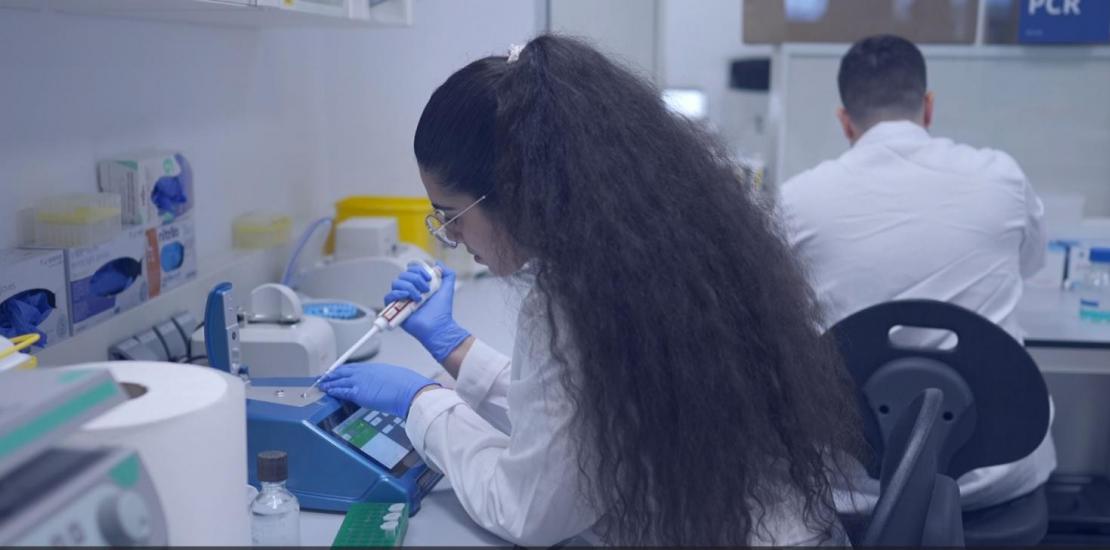 Investigadores en el Laboratorio de Biología Molecular de la UCAM