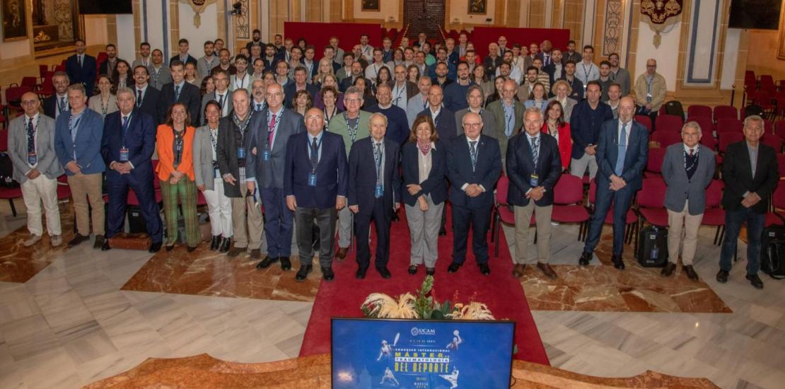 Foto de familia congreso traumatología del deporte