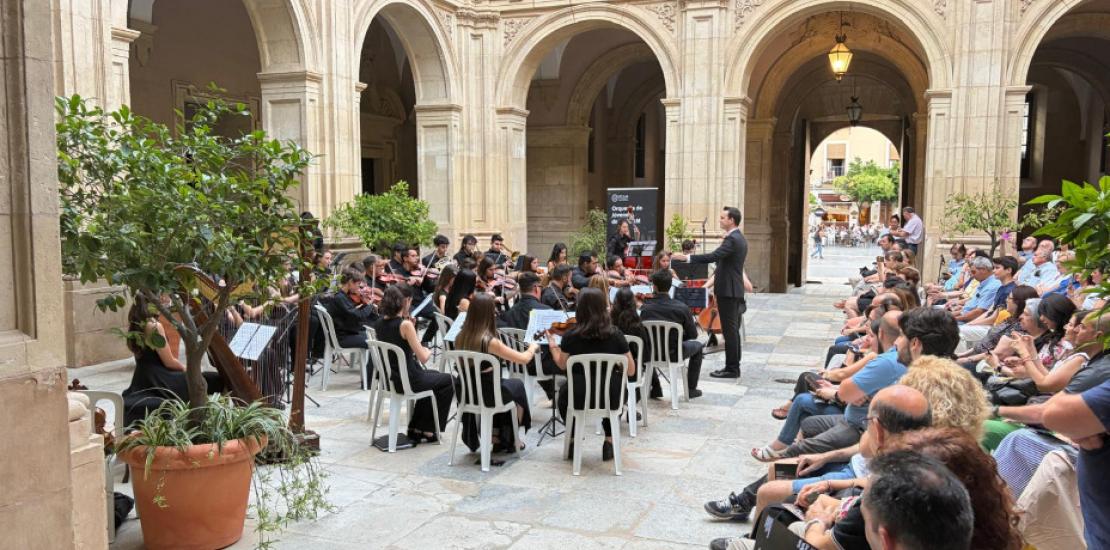 La Orquesta de Jóvenes de la UCAM en el Palacio Episcopal.