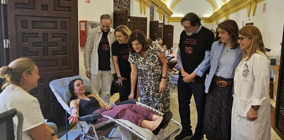 La presidenta de la UCAM acompañó a la jefa de servicio de la Organización Nacional de Trasplantes y al coordinador Regional de Trasplantes en su visita a los puestos de extracción instalados en la UCAM