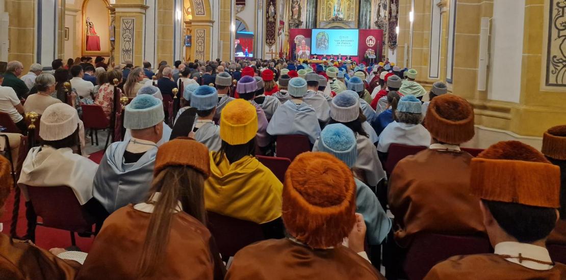 Doctores de la UCAM, en el Templo del Monasterio de Los Jerónimos, durante la celebación de la Festividad de San Antonio de Padua, patrón de la Universidad.