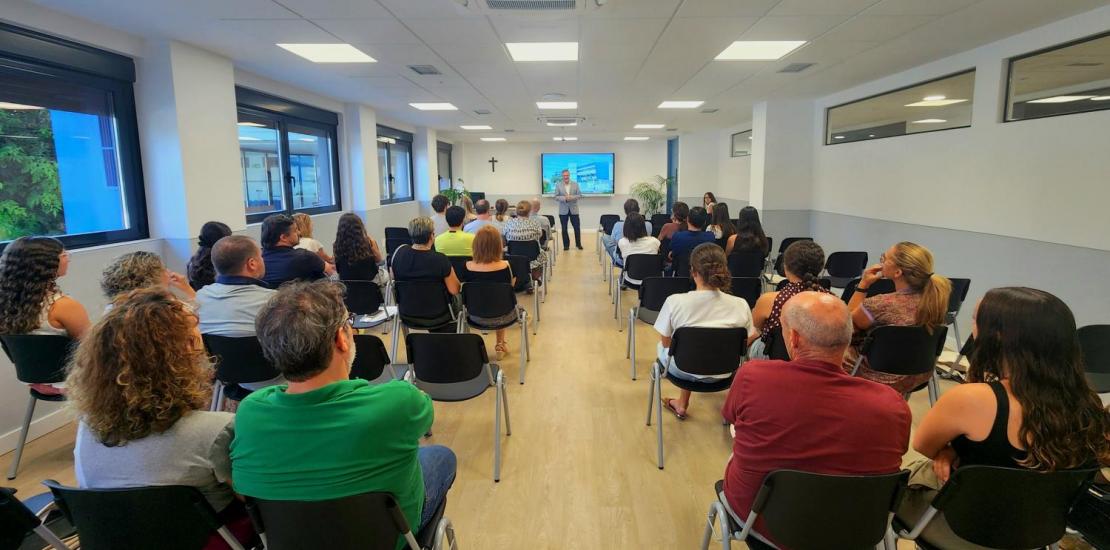 Un aula del Campus acoge a futuros estudiantes y sus familias