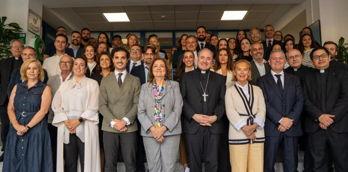 Foto de familia al término de la celebración eucarística