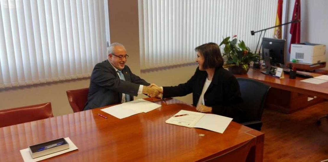 La UCAM firma con el Servicio Murciano de Salud el convenio para las prácticas de Medicina