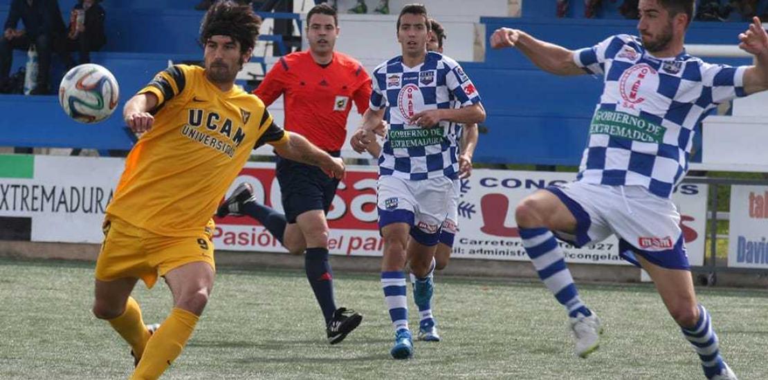 El UCAM Murcia CF sigue sumando