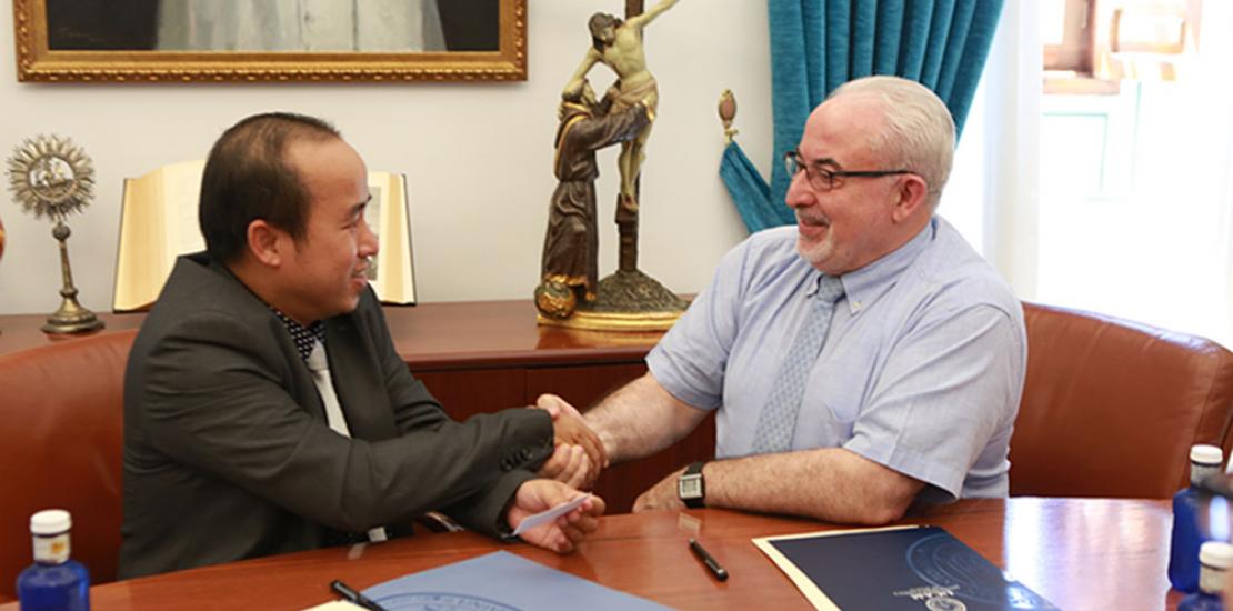 La UCAM firma un acuerdo de colaboración con una universidad privada de Vietnam