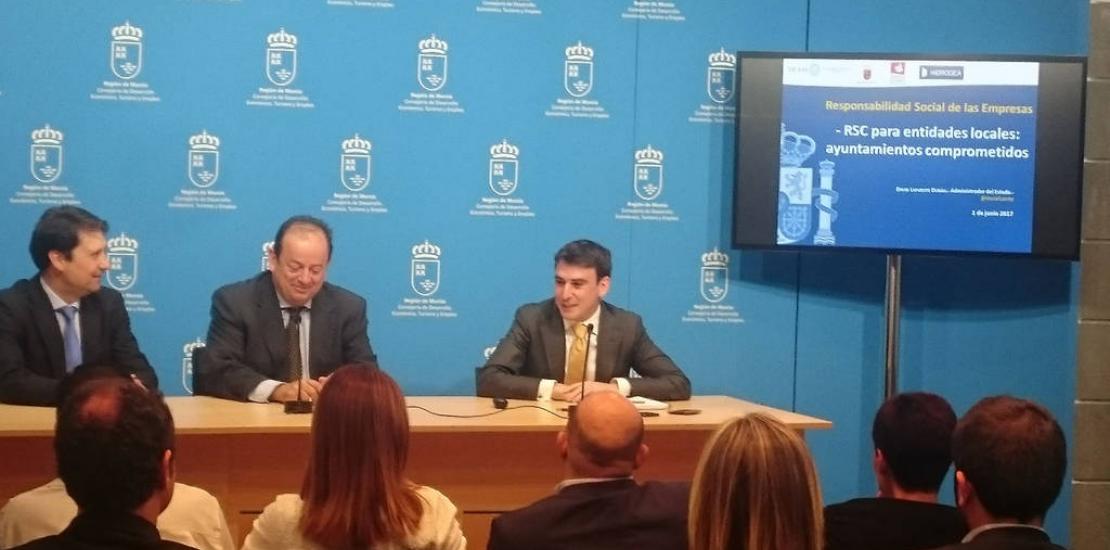 La Cátedra de RSC de la UCAM reúne a los ayuntamientos para poner en común políticas sociales