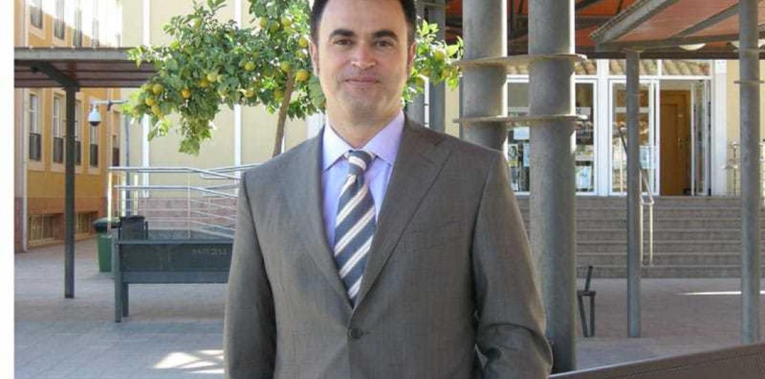 El director de la Escuela Superior de Protocolo, miembro del Comité Deontológico de la Organización Internacional de Ceremonial y Protocolo