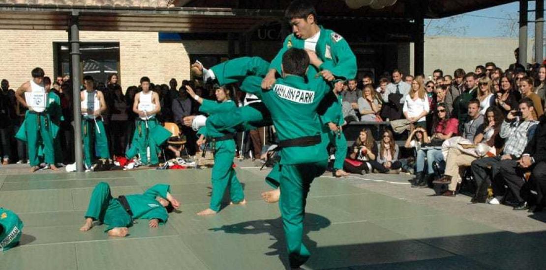 Exhibición de artes marciales en la UCAM