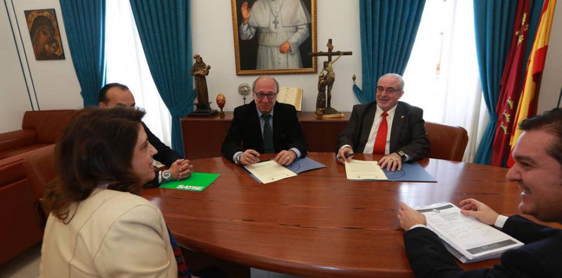 Acuerdo de colaboración entre la UCAM y el Sindicato de Enfermería de Murcia (SATSE)