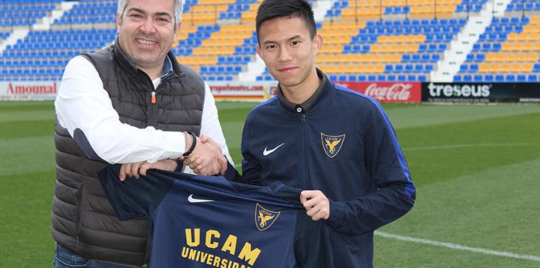 El fichaje del juvenil Zhaoyi Huang causa sensación en China