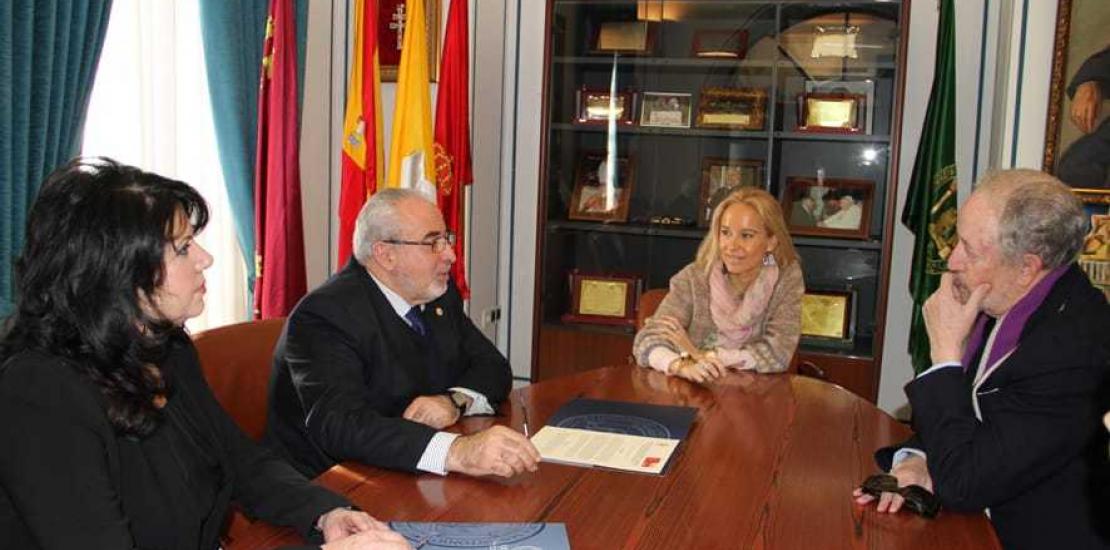 La UCAM y la Sociedad Española de Farmacia Comunitaria aúnan fuerzas