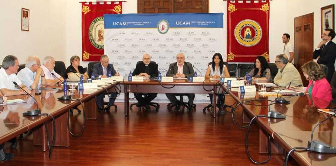 La comunidad universitaria de la UCAM amplía su compromiso con el voluntariado