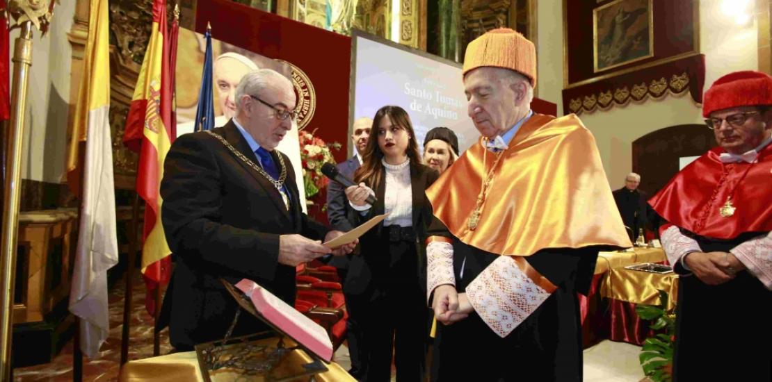 “La ciencia siempre debe estar orientada por la ética”