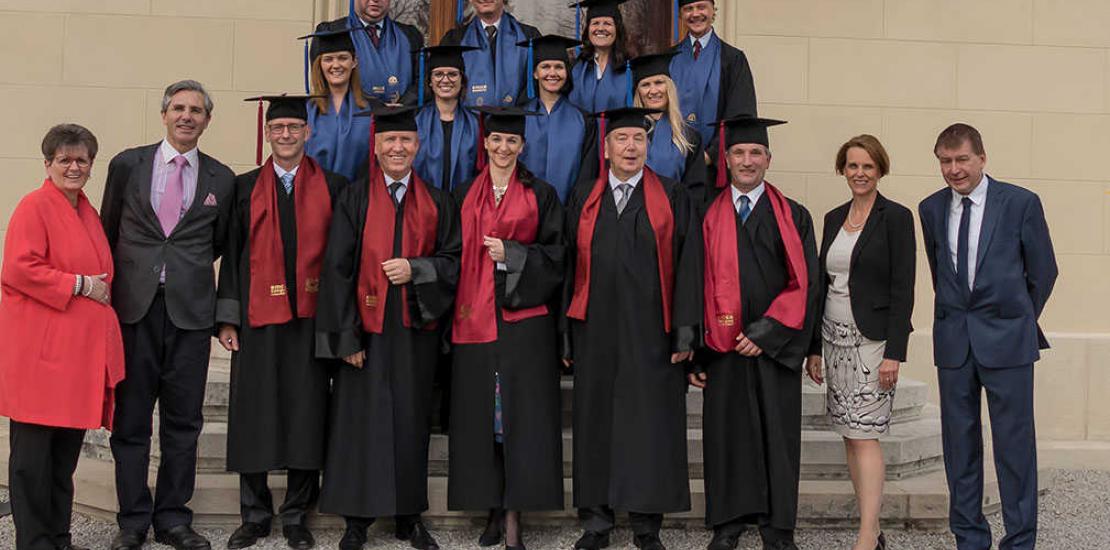 La UCAM celebra la graduación de su quinta promoción de egresados de Austria