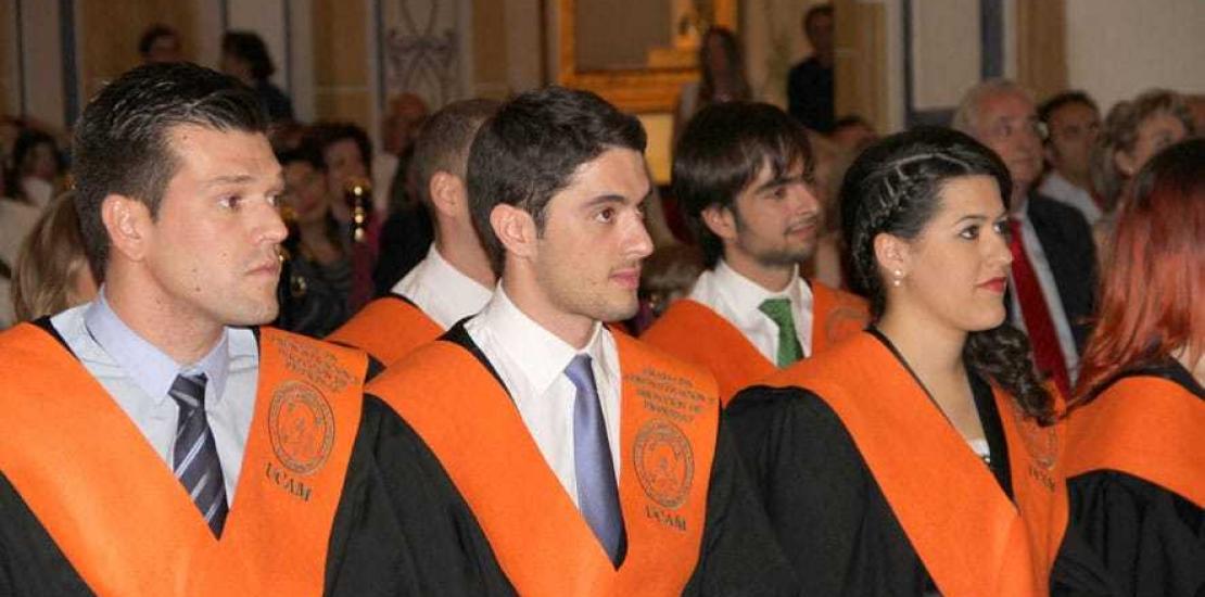 I promoción de estudiantes del Grado en ADE