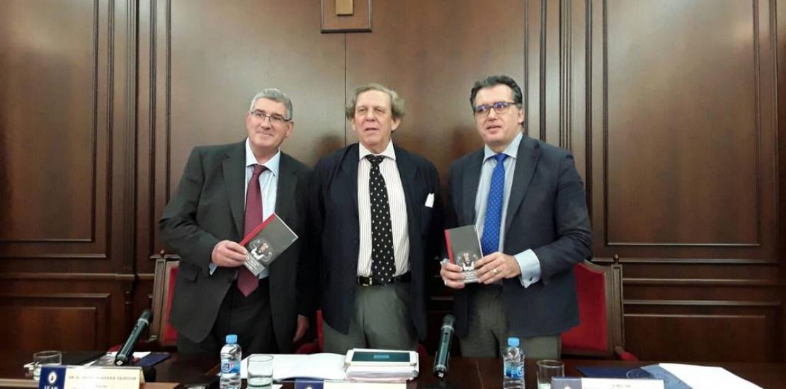 Se presenta un libro sobre la convivencia en el trabajo