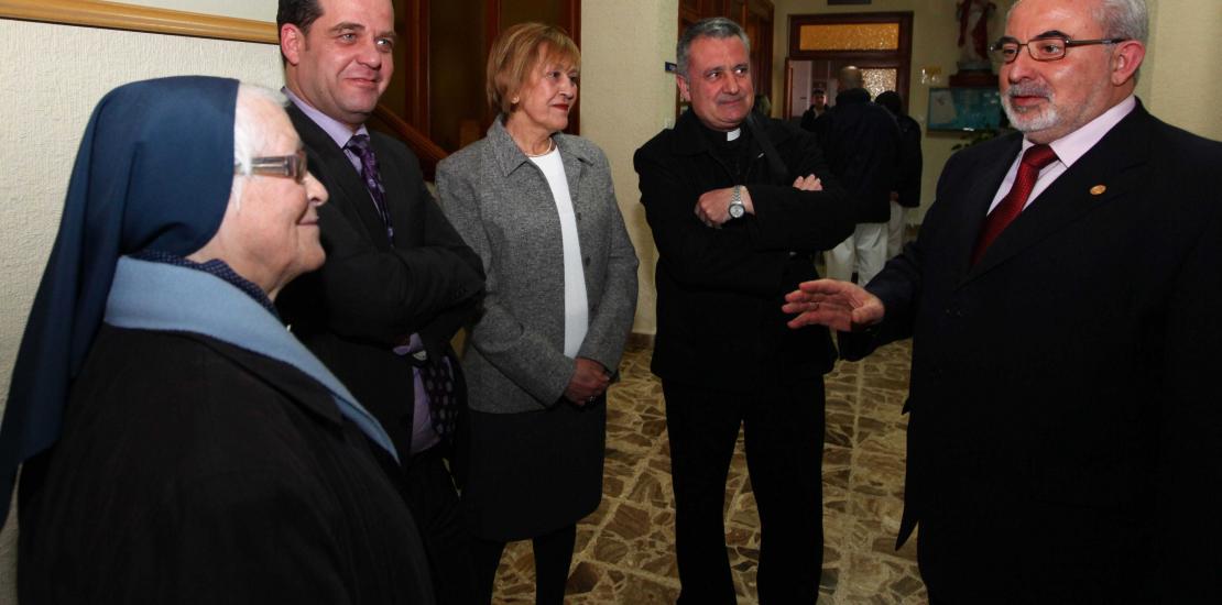 José Luis Mendoza, presidente de la UCAM, visita el colegio Sagrado Corazón de Cartagena