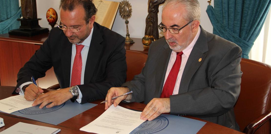 La UCAM potencia los altos estudios en comercio exterior