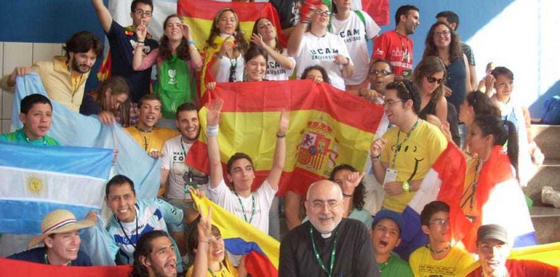 Los voluntarios de la UCAM ultiman los preparativos para la llegada del Papa Francisco a la JMJ
