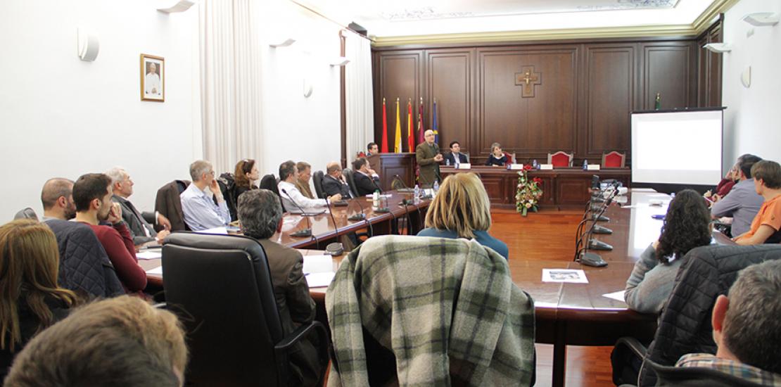 Más de 40 representantes del tejido empresarial participan en unas jornadas sobre investigación