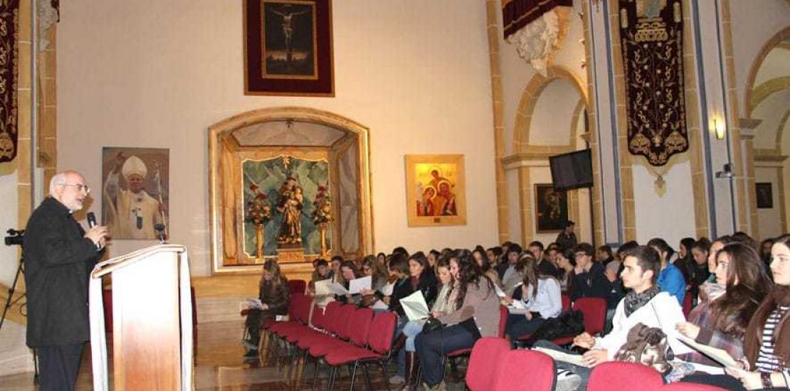 La UCAM presenta el seminario ‘Crédito solidario’