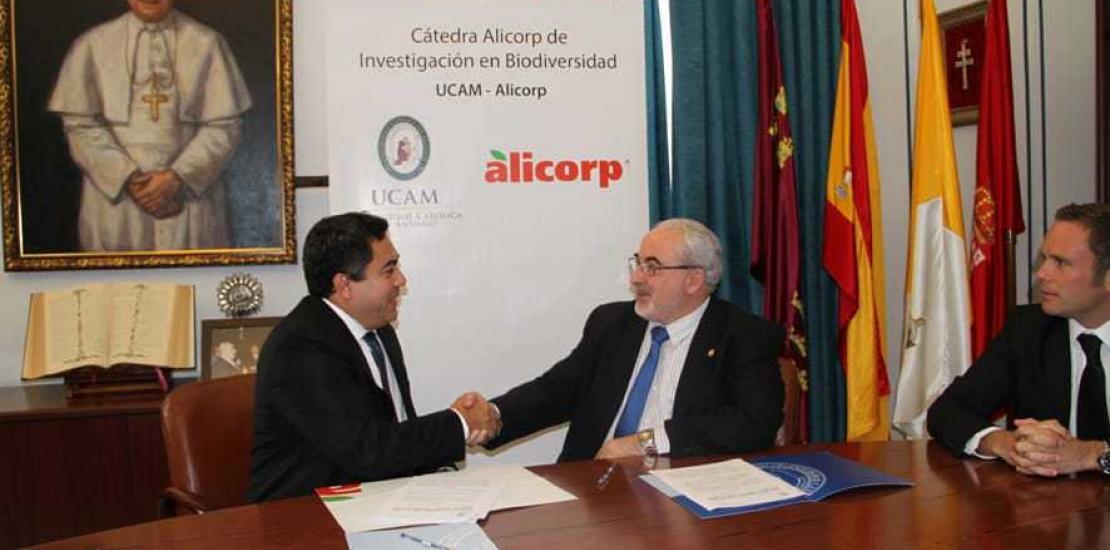 Firma de un convenio de colaboración con Alicorp, empresa puntera en alimentación de Perú