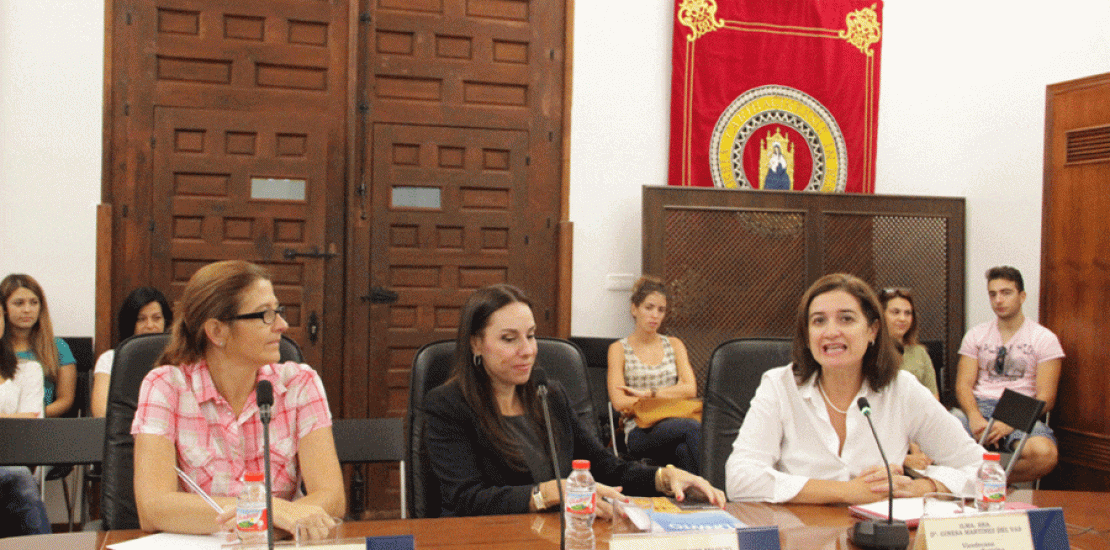 Yolanda Perdomo: &quot;El turismo está en continuo crecimiento a pesar de la crisis económica&quot;