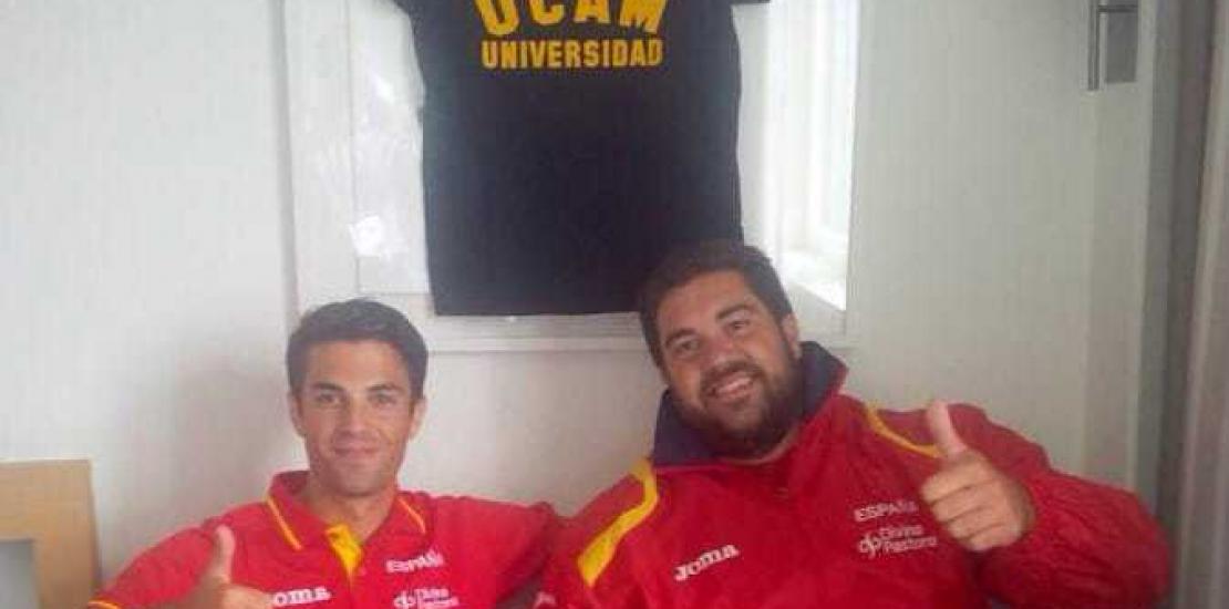 Doble medalla con sello UCAM