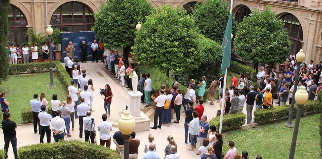 Un minuto de silencio y una oración en la UCAM por las víctimas de Niza