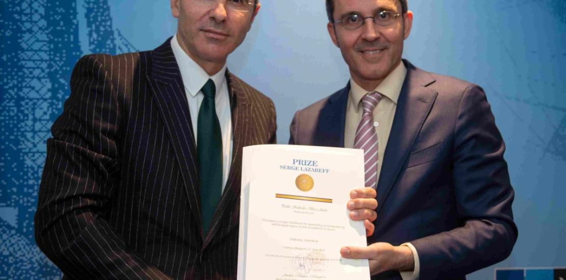 Pablo Blesa, vicerrector de la UCAM, distinguido por la OTAN