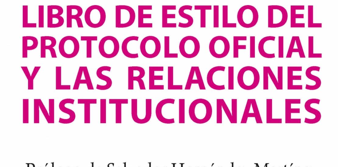 El docente de la UCAM Salvador Hernández escribe el prólogo del libro de estilo sobre protocolo oficial