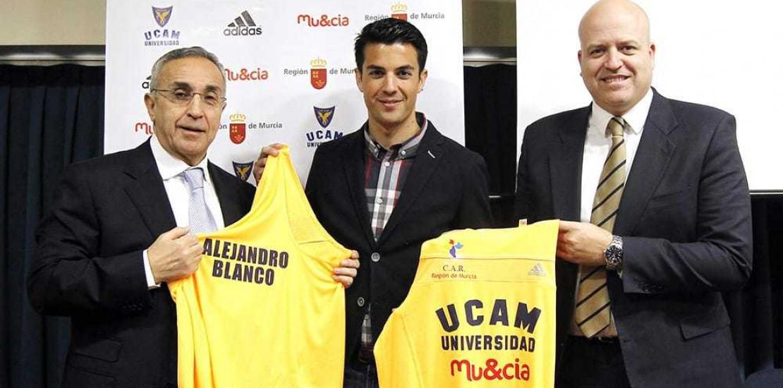 Miguel Ángel López presenta en el COE su nuevo club, el UCAM Murcia