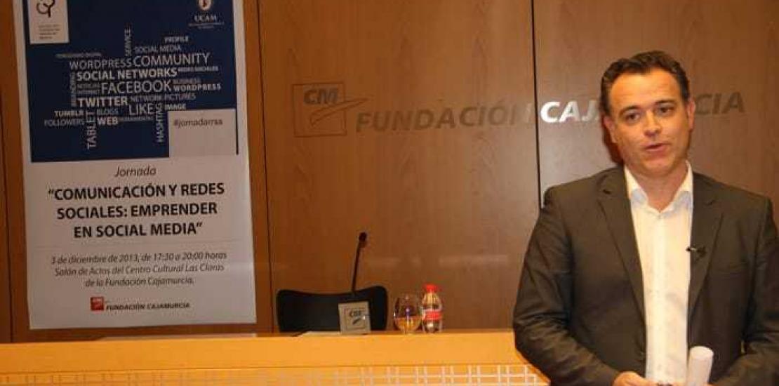 La UCAM y el Colegio de Periodistas presentan el Título de Experto en Redes Sociales