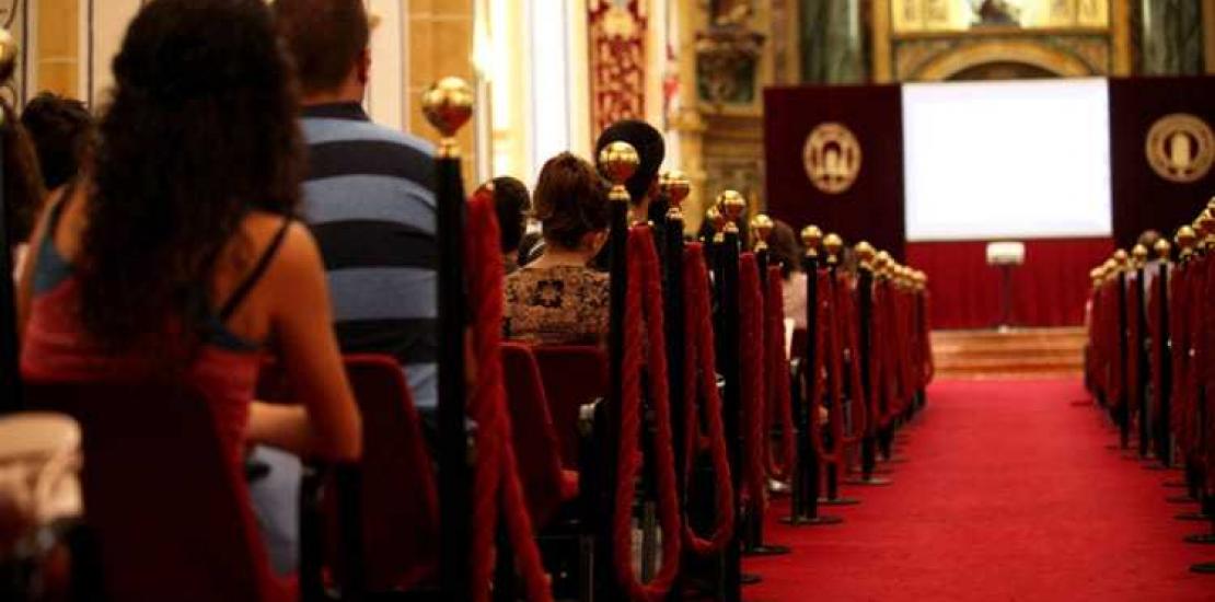 La historiadora Rosalía Oliva desvela la “riqueza arquitectónica de La Habana” en una conferencia