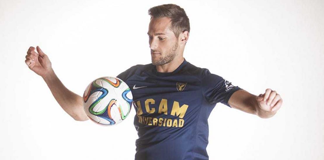 EL UCAM Murcia CF renueva a Titi