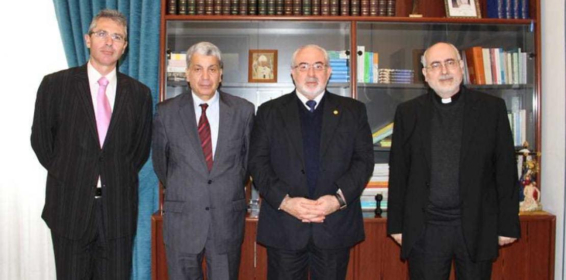 La UCAM pondrá en marcha la Universidad Internacional del Medio Oriente por la Paz