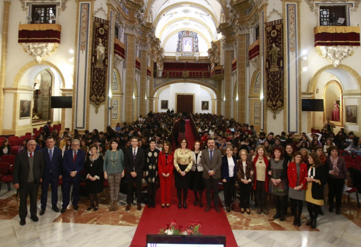 “Queremos que las mujeres no abandonen la carrera científica”