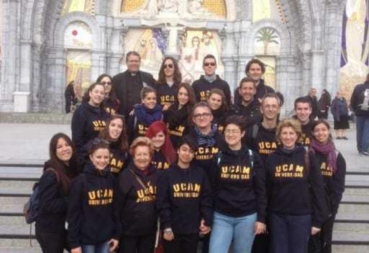 Estudiantes y personal de la UCAM peregrinan a Lourdes