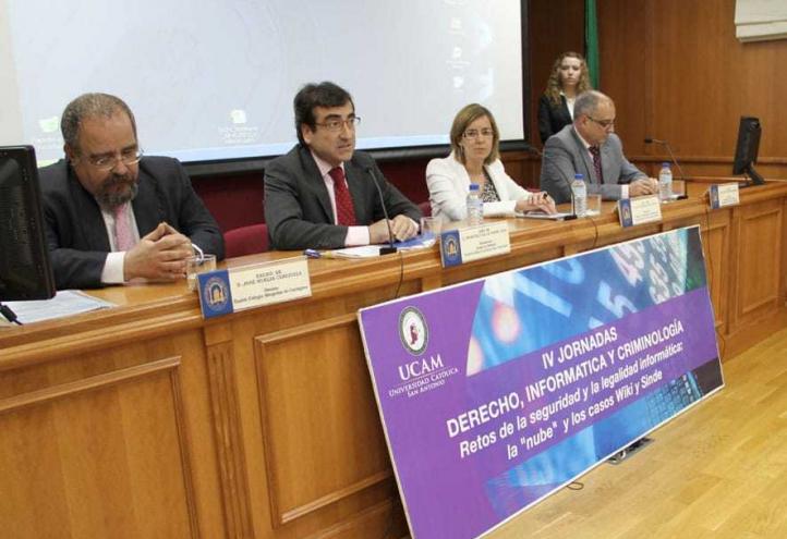 “Wikileaks es una gran fuente de información a disposición de la Prensa“