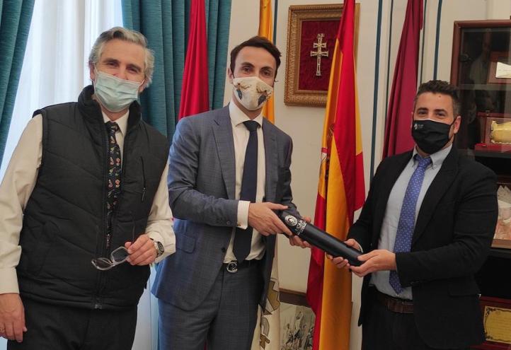 De izquierda a derecha, Pablo Blesa, Alejandro Blanco Fernández y José Luis Mendoza García