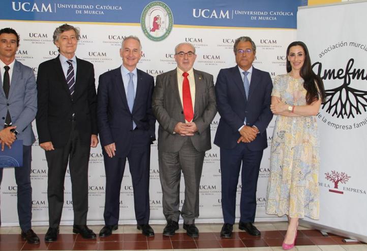Creación de la Cátedra Internacional de Empresa Familiar, fruto del acuerdo de colaboración entre la UCAM, AMEFMUR y el Instituto de la Empresa Familia