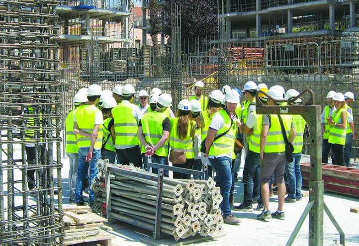 La UCAM tiene convenios con más de 2.000 empresas punteras del sector.