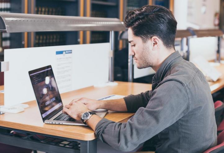 La UCAM implanta una nueva modalidad de másteres, más adaptados al ritmo de los alumnos 