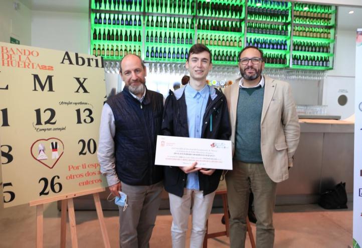 Ernesto Torrijos, estudiante de la doble titulación de Publicidad y Comunicación Audiovisual, ha recibido el reconocimiento por su creación